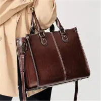 Bolso de mano de cuero
